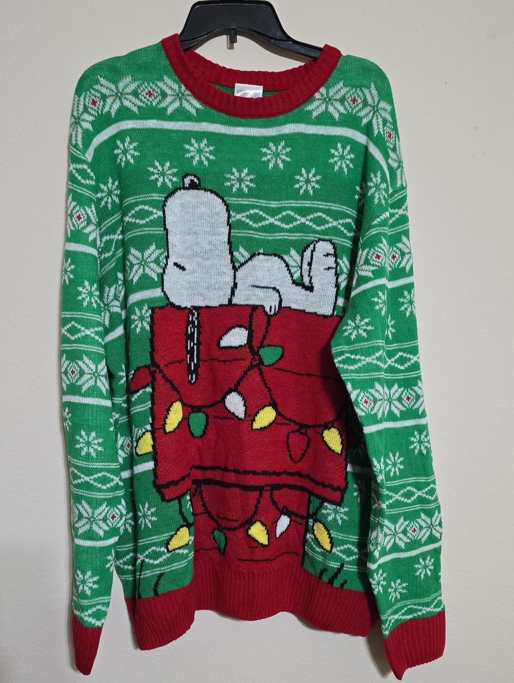 NWOT Mens Peanuts Snoopy Holiday Crewneck Sweater Size 2XL